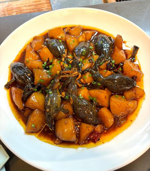 东北林蛙有哪些品种?附图片对比。-图1 东北林蛙有哪些品种?附图片对比。-图1