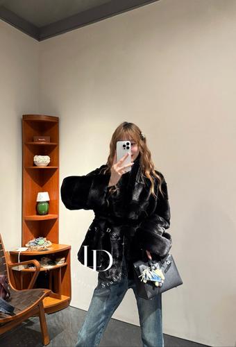 2025年水貂尾价格会涨还是跌？-图1